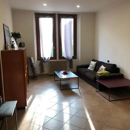 Wake Surf House Bed & Breakfast Sulzano